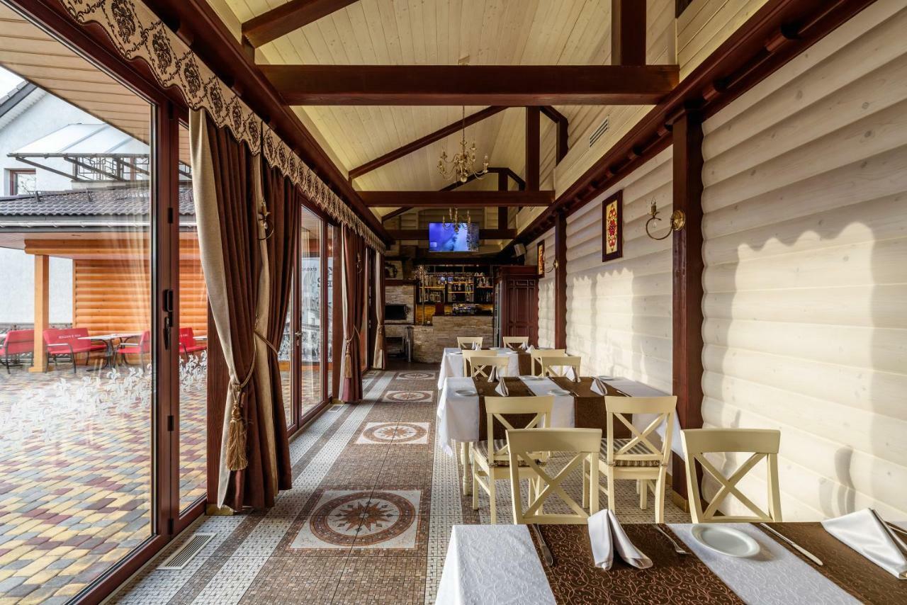 Status Hotel Malekhuv Exterior photo
